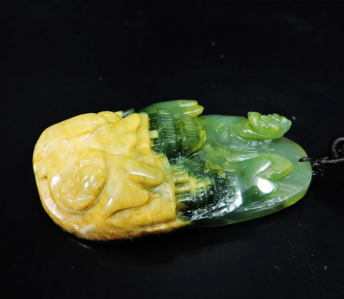 

Jade Jewelry Natural Jade Pendant Necklace Hand-Carved charming landcape Jadeite Necklace Pendant Gift No Treatment 895F