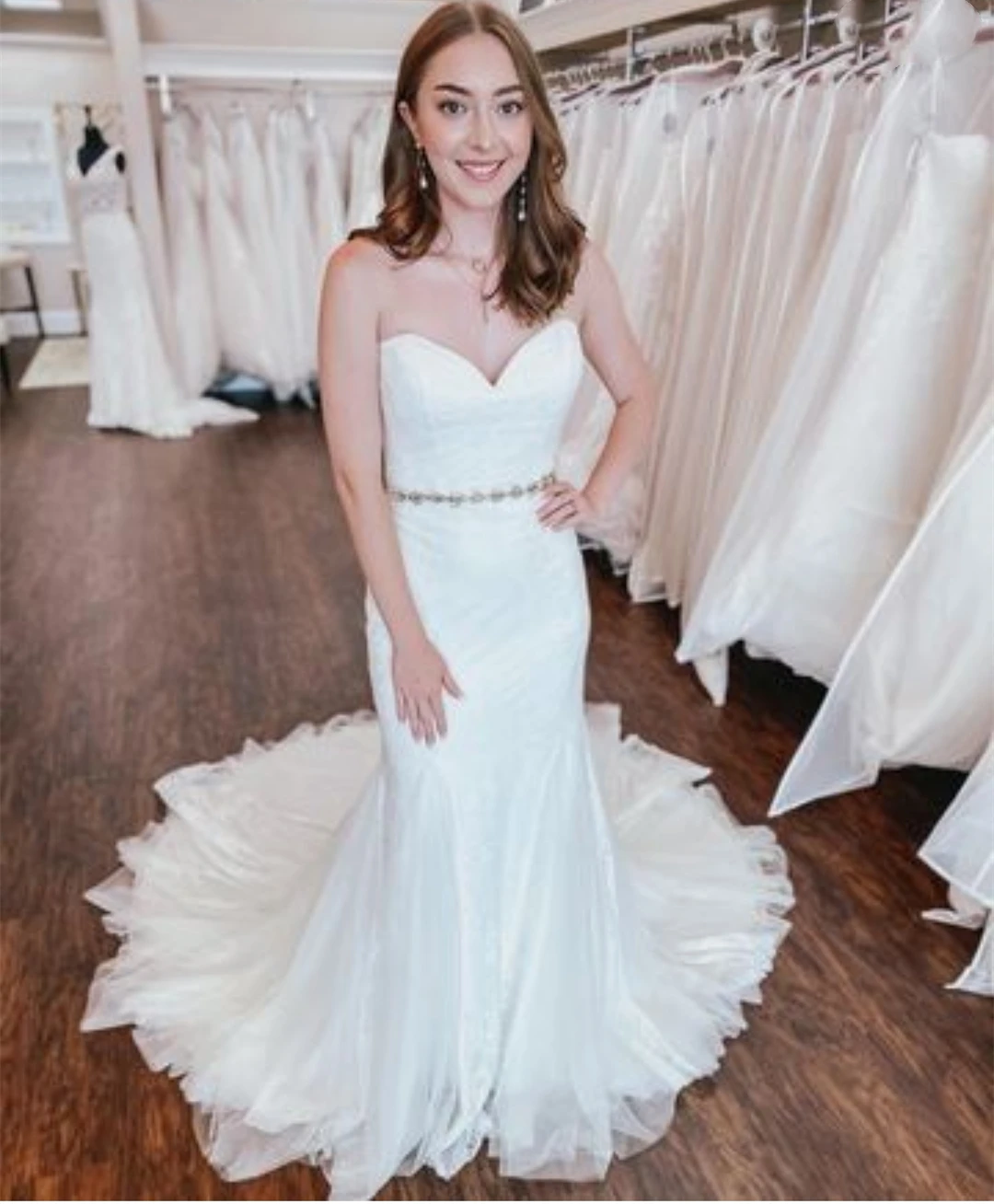 

Sweetheart Wedding Dress With Belt Crystal Sash Mermaid 2021 Court Train Simple Design Bridal Gowns Brides Backless Sleeveless