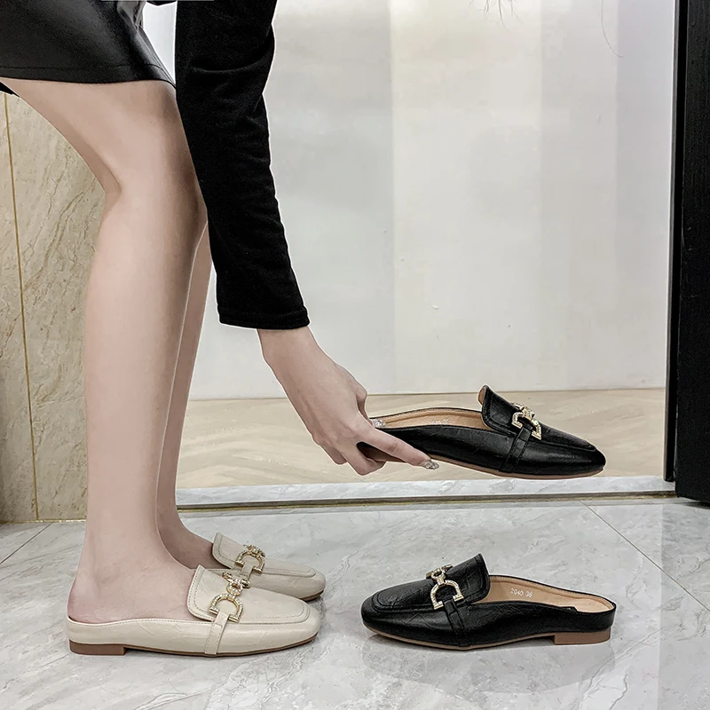 Plus size woman mules shoes 40 41 42 New 2021 sandals tassel chains metal buckle design slippers square toe back strap | Обувь