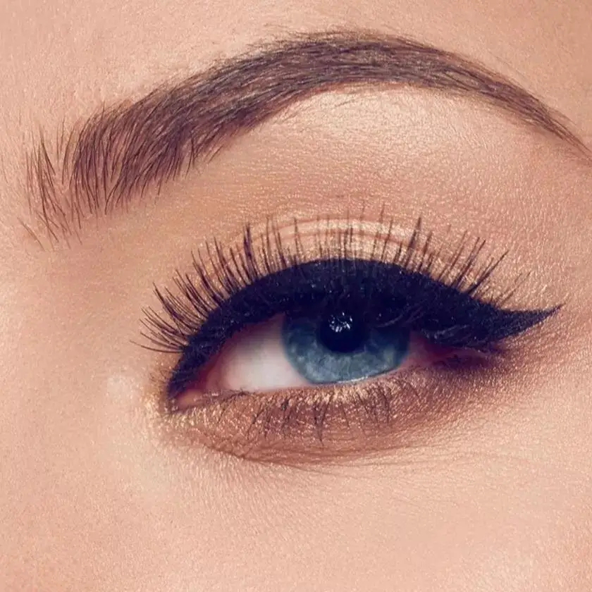 

beautiful natural eyelashes
