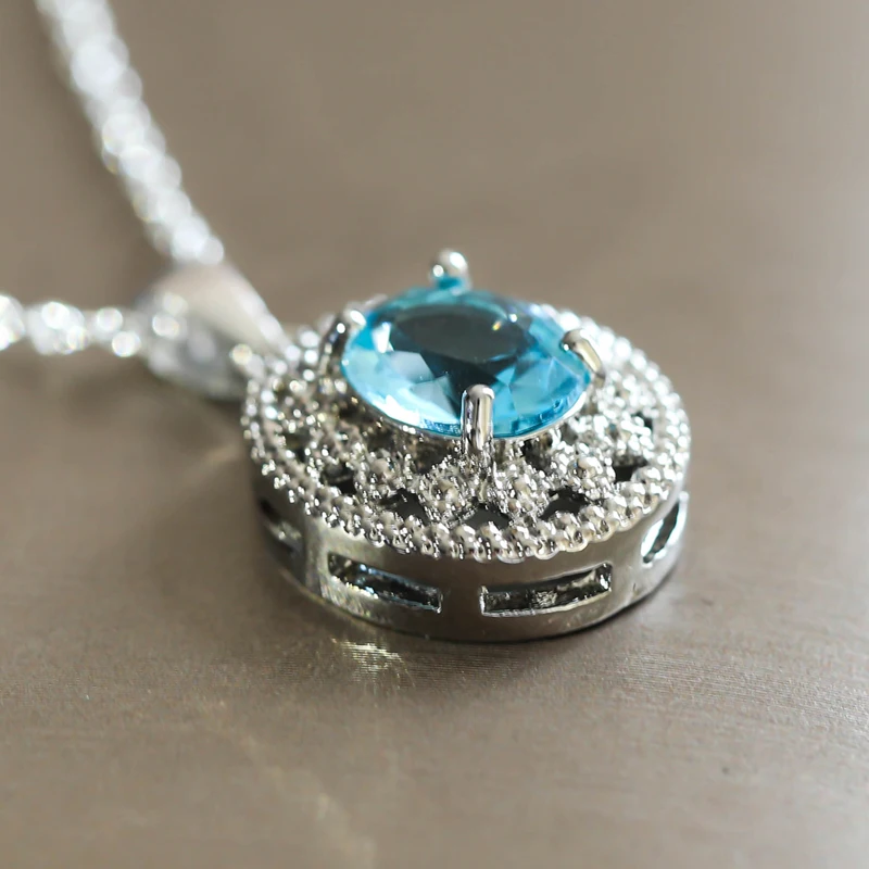 

Exquisite Round Circle Sea Blue Cut Zircon Pedant Necklace for Women Ladeis Chain Crystal Necklace Wedding Party Jewelry Gift