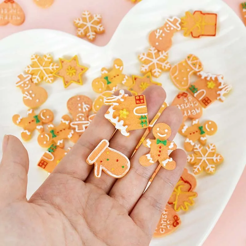

5pc Christmas Theme Gingerbread Man House Pendant Earrings Mobile Phone Case Accessories DIY Christmas Pendant First Accessories