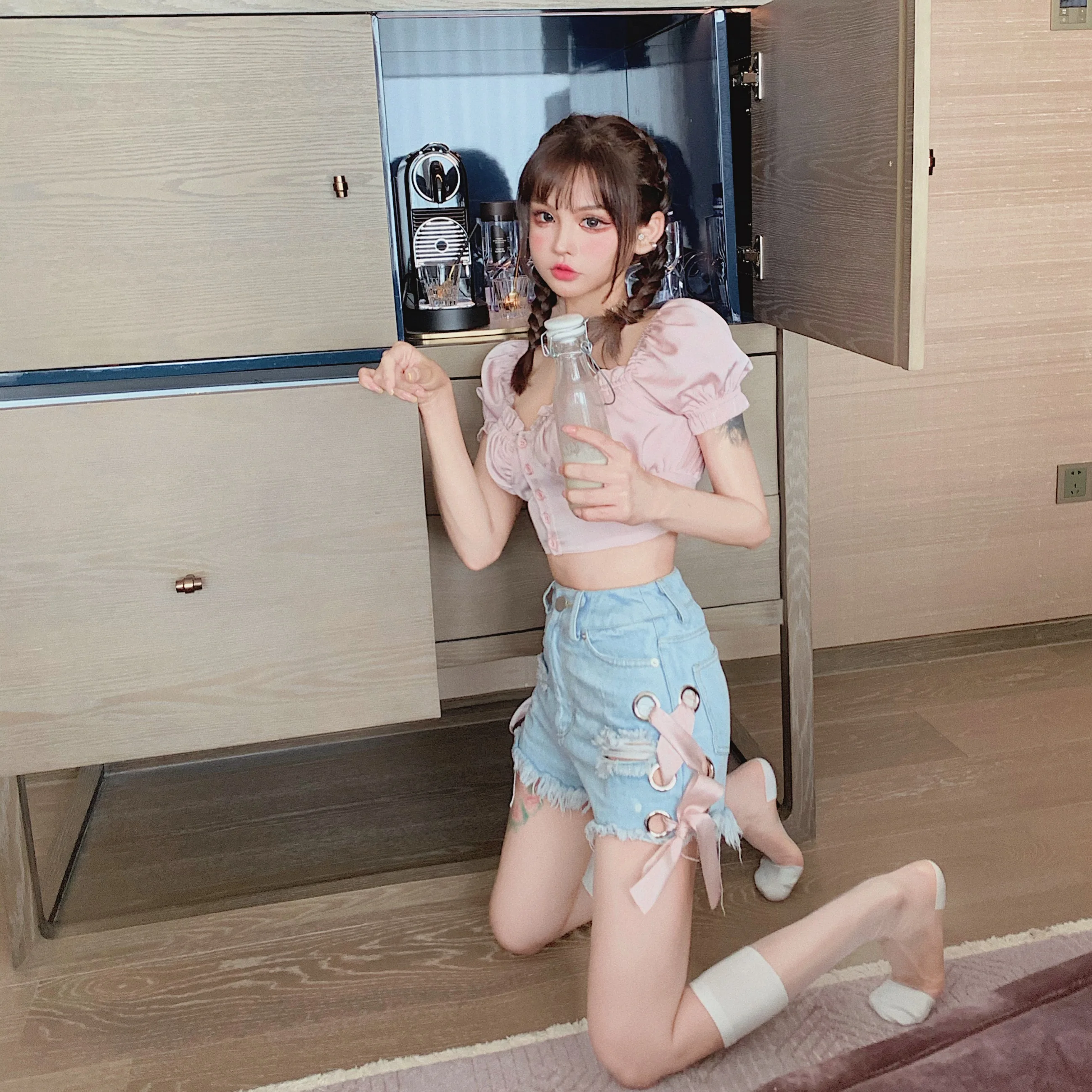 

Sweet Denim Shorts Women Summer Ribbon Bow Hole High Waist Ripped Jeans Y2k Short Pants Kawaii Clothes Outfits for Girls