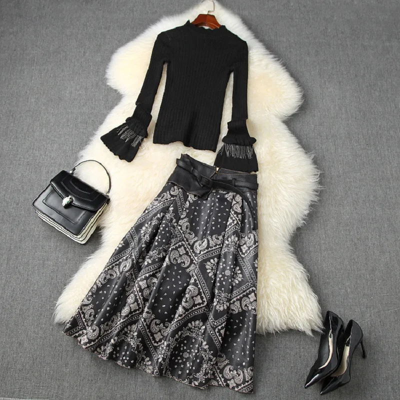 

Winter 2021 Autumn Fashion 2 Piece Set Women Tassel Beading Deco Flare Sleeve Sweaters Pullover+Sweetheart Print Suede Skirt Set