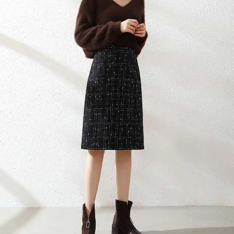 New women long plaid small breeze woolen high waist slim skirt plus size A-line skirt Simple commuter Korean professional skirt