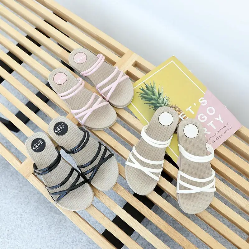 

Специальная цена, комплект из 3 предметов для Цвет черные женские тапочки на лето Versitile сандалии мягкая подошва с защитой от скольжения для ш...