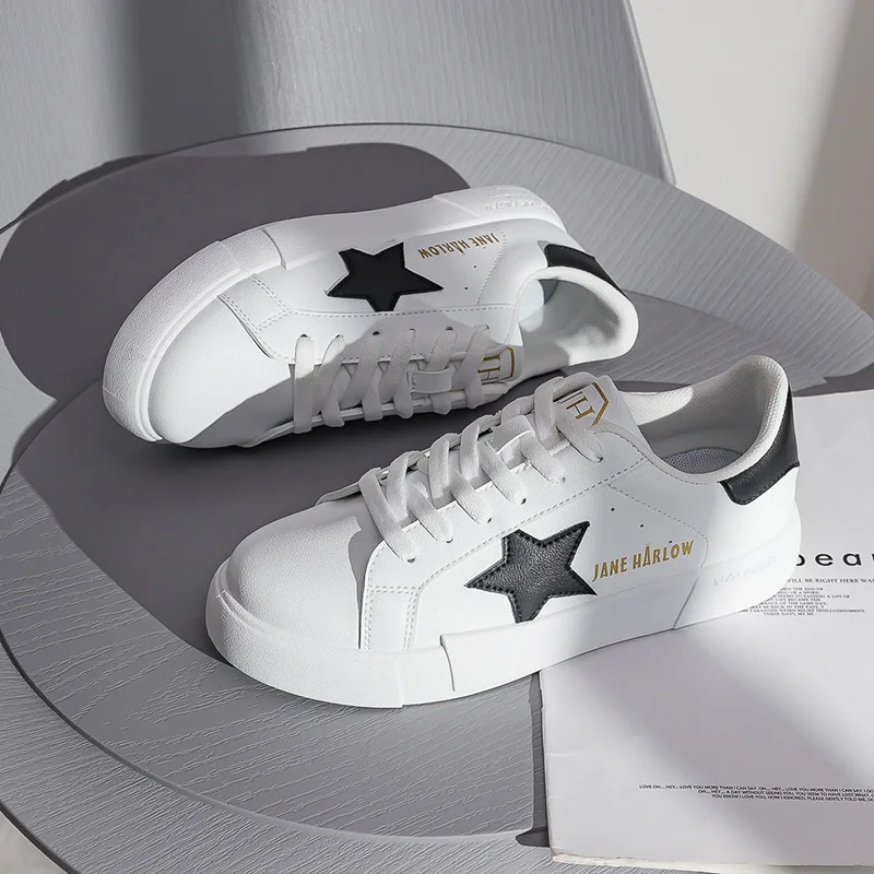 

New white shoes female student shoes Korean fashion board shoes 2021 spring and autumn versatile casual shoes