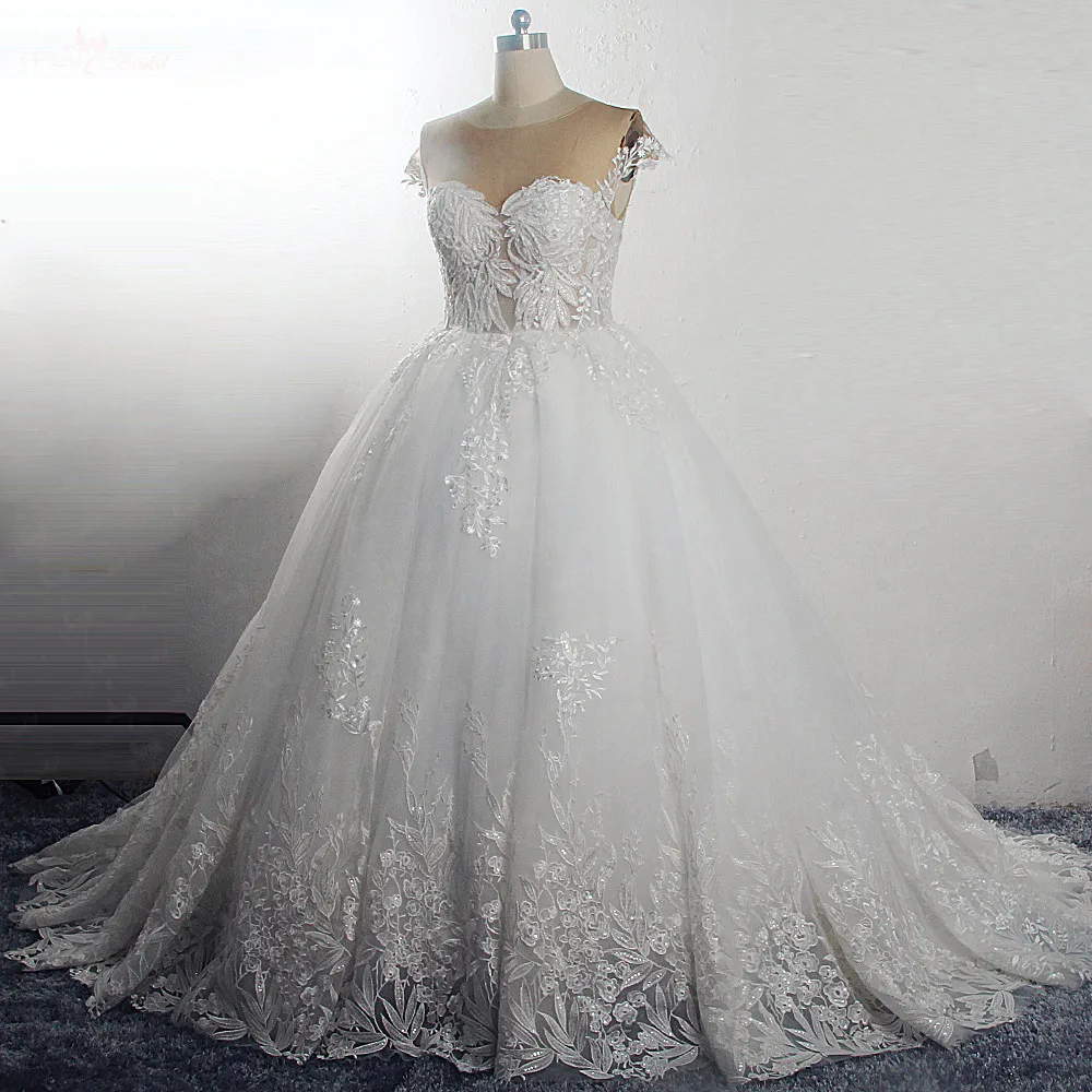 Свадебное платье Yiaibridal RSW1570 бальное цвета слоновой кости с кружевными