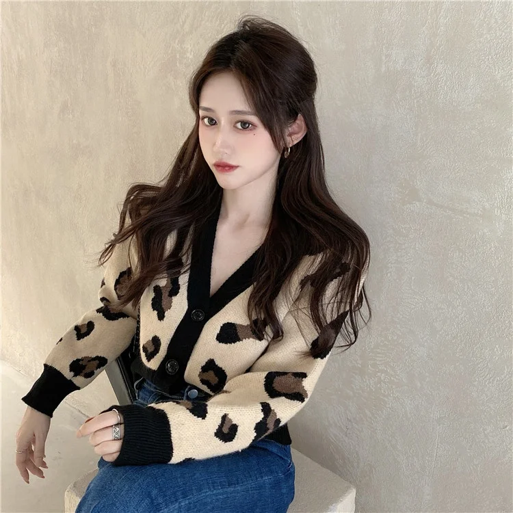 

2021 Leopard Print Knitted Shirt Women's Spring and Autumn New Fashion Exterior Small Cardigan Loose Short Long Sleeve