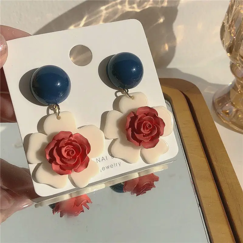 

2021 Spring New Hit Color Flower Earrings Retro Port Style Wild Harajuku Rose Earrings Niche Design Earrings Female Trend