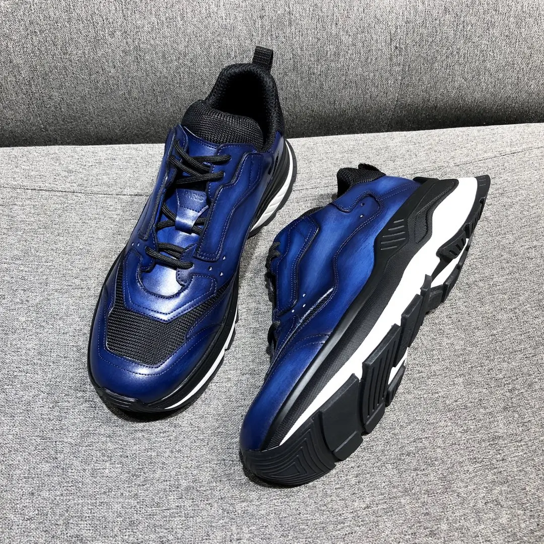 

The best quality gravity low top sports shoes come from the market.