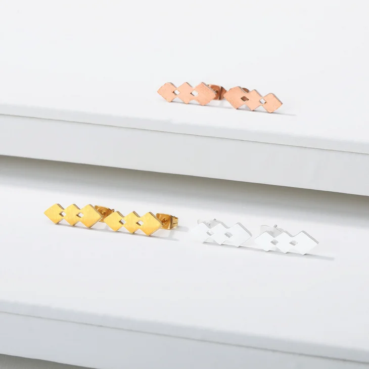 Серьги гвоздики в форме сердца с квадратным дизайном Элегантные Модные женские