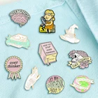 Креативная трендовая брошь в виде мультяшной ведьмы, книги, текста, масляной капли, булавка для джинсовой сумки, подарок для мужчин и женщин, модные украшения для одежды