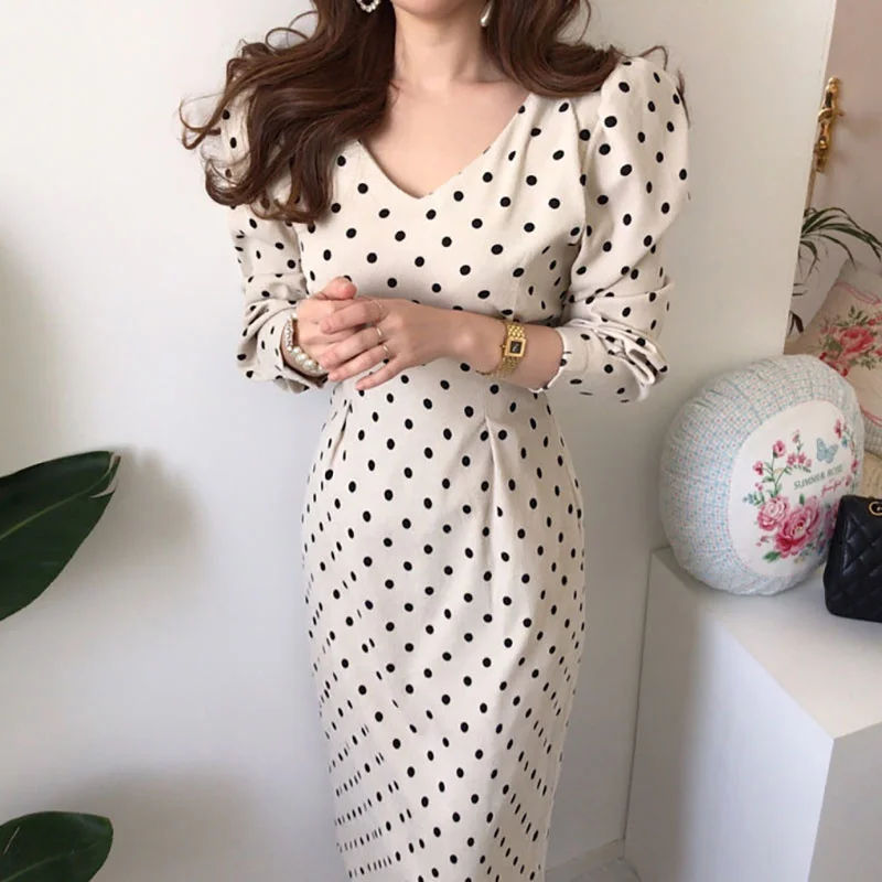 

Women Dress Korean Chic Wave Point Body Wrap Hip Skirt Waist Reduction Age Reduction Long Sleeve V-neck Dress