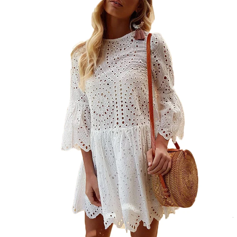 Белое Кружевное мини летнее платье из хлопка с оборками 2019 Повседневное круглым