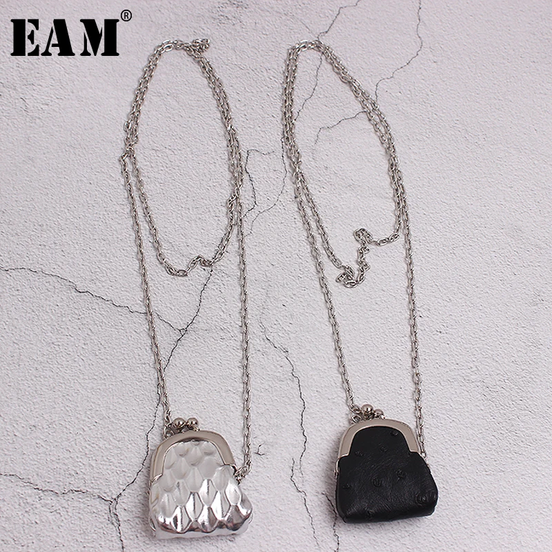 

[EAM] Women Chain Mini-bag Split Joint Black Necklace New Temperament Fashion Tide All-match Spring Autumn 2020 19A-a350