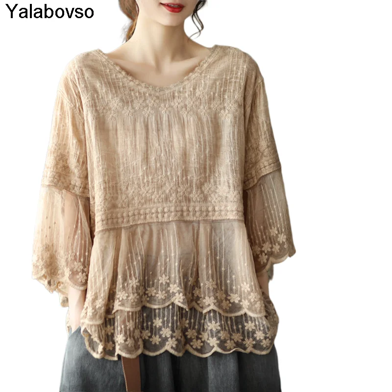 

Retro Khaki Color Lace V-neck T-shirt Women's Art Three-dimensional Embroidery Loose Stitching Soft Tops And Tees Female