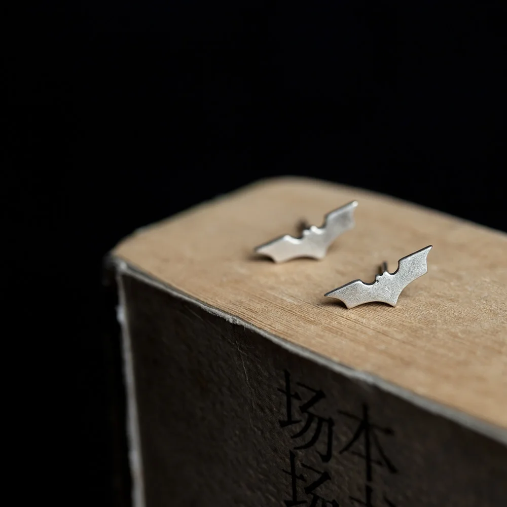 Винтажные серьги-гвоздики MKENDN из серебра 100% пробы с Бэтменом индивидуальные