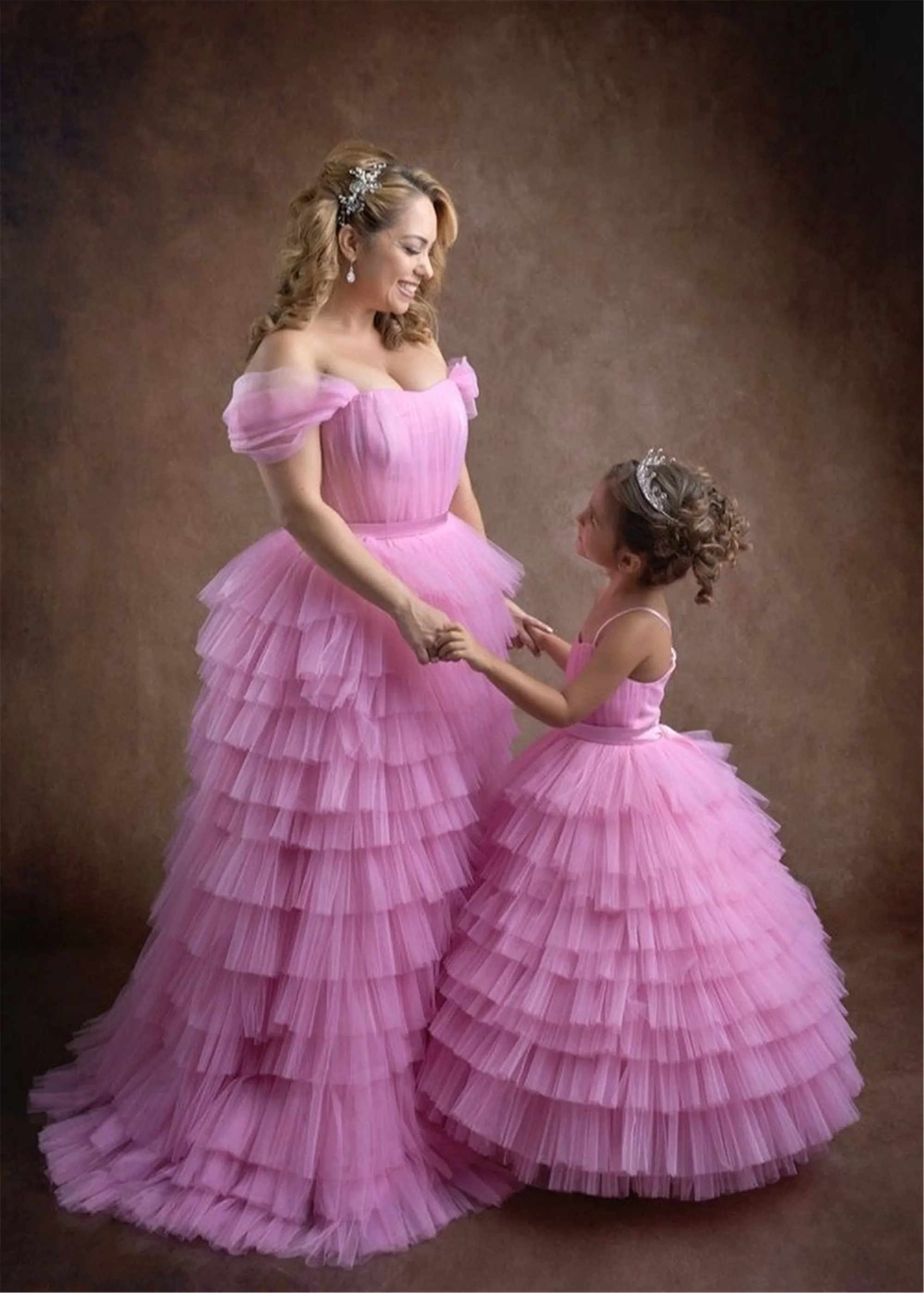 

Blush Pink Mother Daughter Puffy Tiers Dresses Ball Gowns Pink Mom And Girls Birthday Party Celebration Photo Gowns Custom