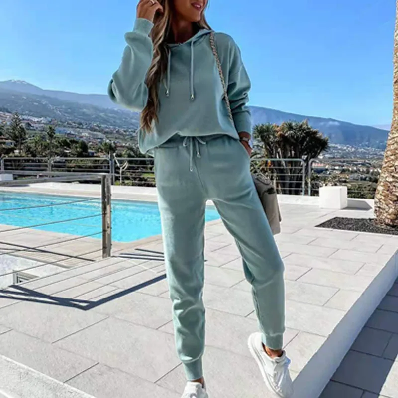 

Women's winter sportswear two-piece hooded top and loose trousers warm suit casual solid color suit 2021 new