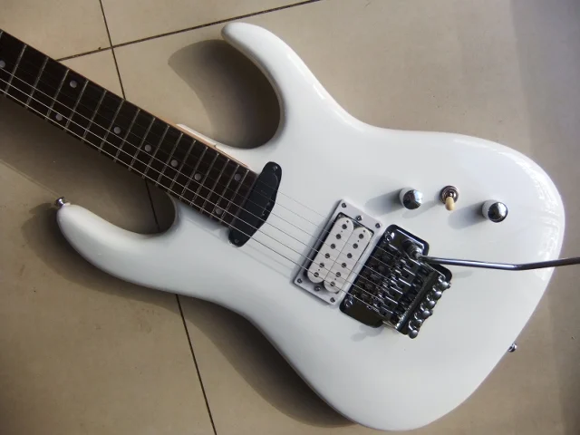 Оптовая продажа партиями по 6 строка Электрогитары серии JS JPM100 в белом цвете