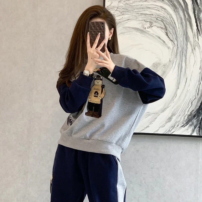 

Осень 2021, Модный повседневный костюм-двойка.