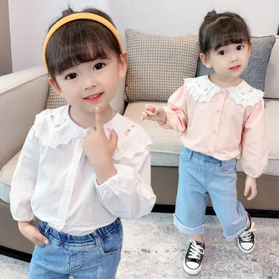 

Girls 2021 spring and autumn new Korean children's long-sleeved shirt loose foreign style round neck doll shirt middle and small