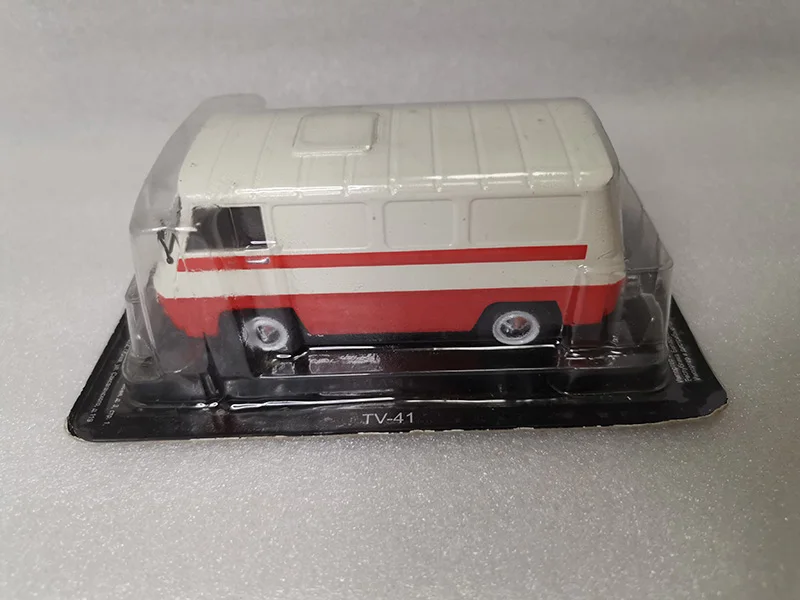 Винтажная Коллекция игрушек из 1/43 сплава в русском стиле классический русский