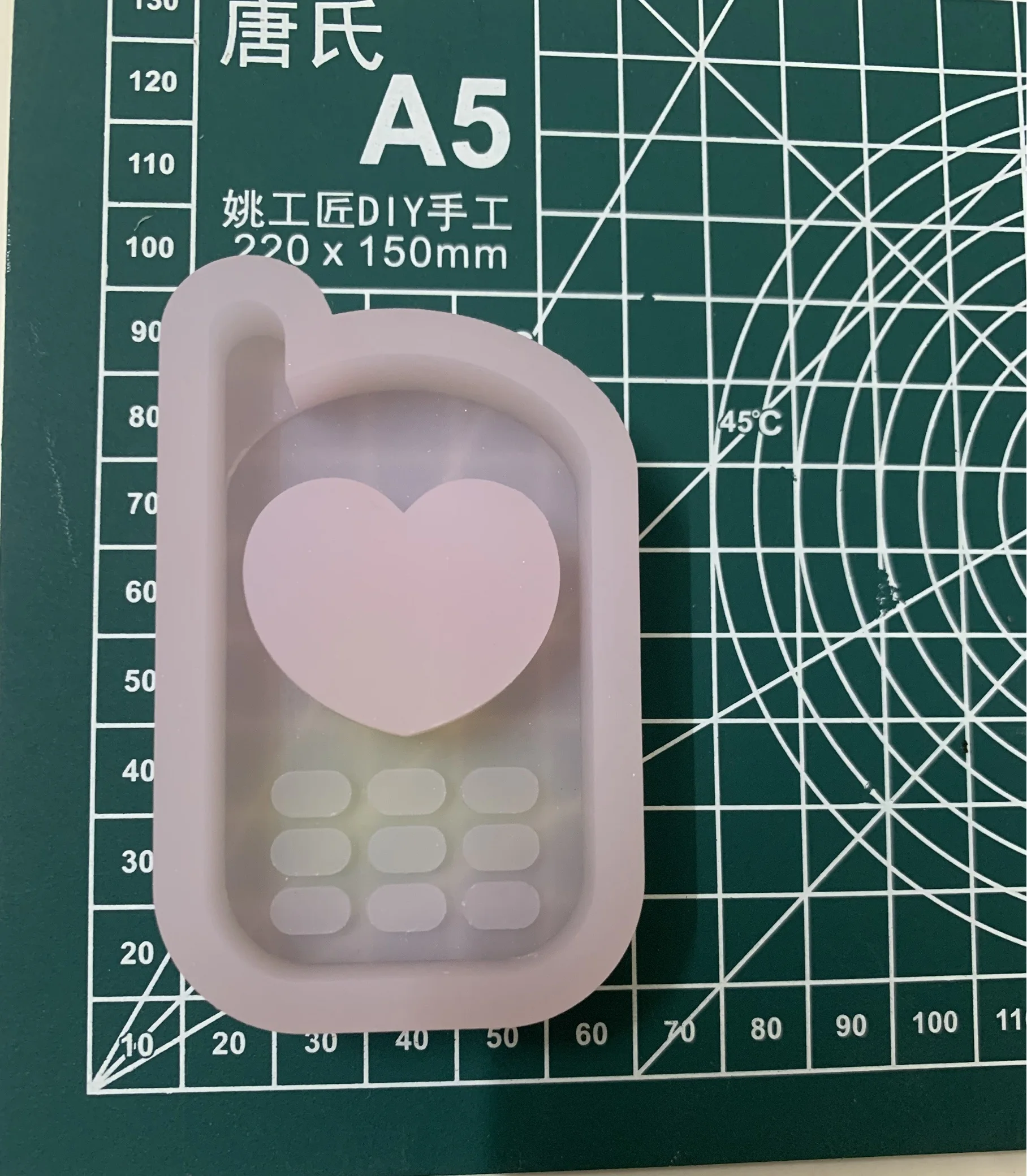 

wsy-122 phone shape shaker mold heart quicksand silicone mold handmade mold