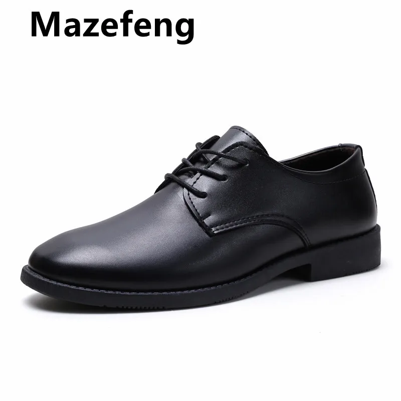 

New 2020 Flat Classic Men Dress Shoes Patent Leather Wingtip Carved Italian Formal Oxford Footwear Plus Size 39-44 for Summer