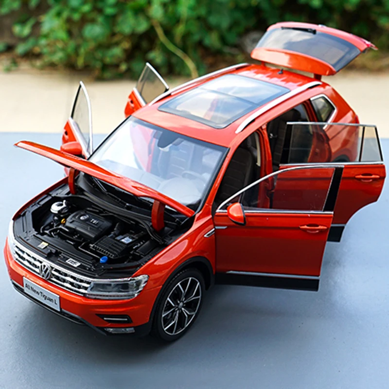 Модель автомобиля из сплава TIGUAN L 2017 1:18 оригинал литый металлический автомобиль