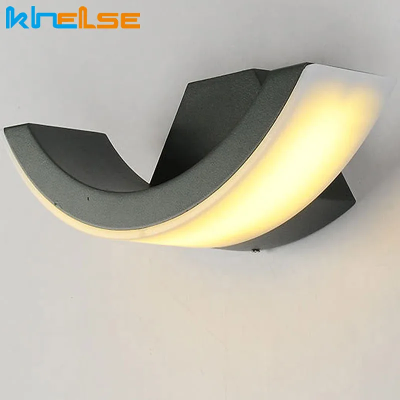 Открытый балкон лестницы Инженерная вилла настенный светильник коридора