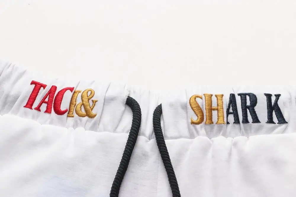 Спортивный костюм Tace & Shark мужской из двух предметов брендовая футболка и шорты