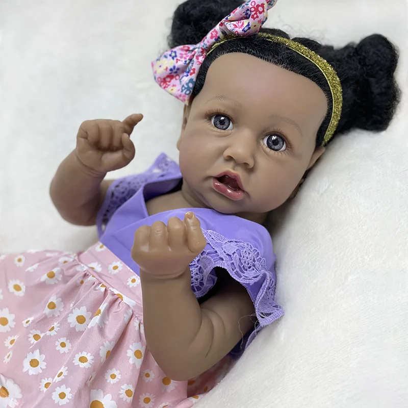 Кукла реборн 55 см полностью силиконовая с черными вьющимися волосами | Игрушки и