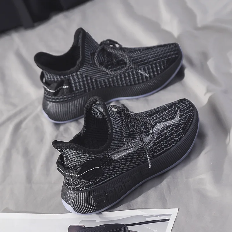 Женские кроссовки на толстой подошве белые плоской вулканизированной шнуровке