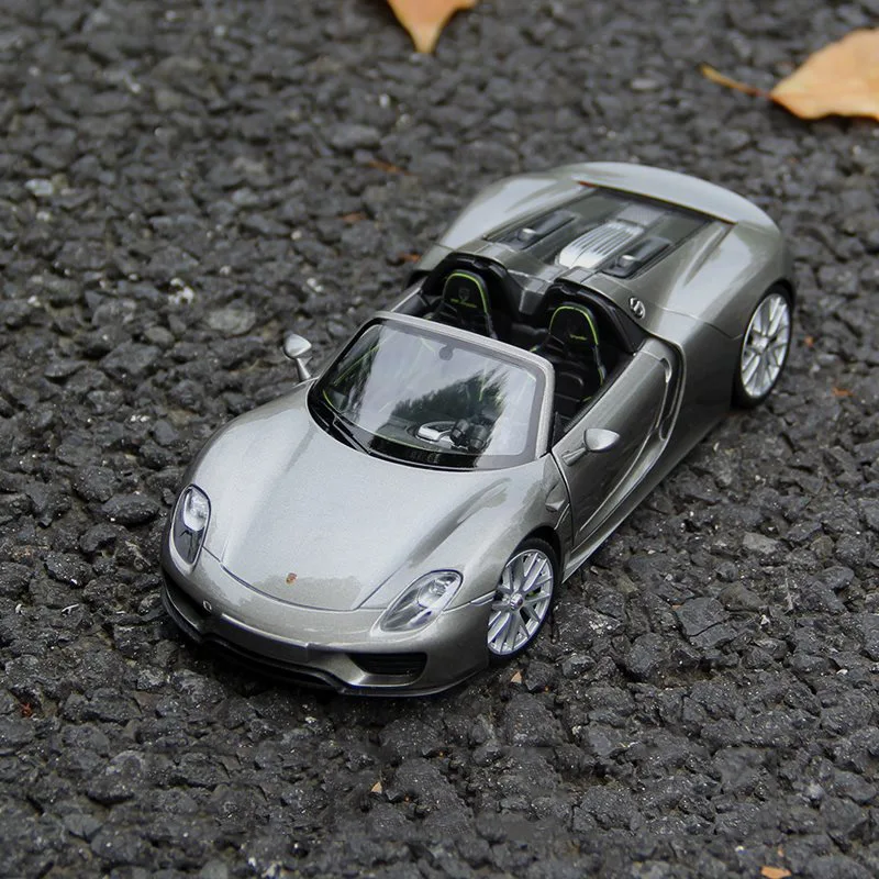 Модель Welly 1/24 1:24 Porsche 918 Spyder спортивная литая модель игрушка на день рождения для
