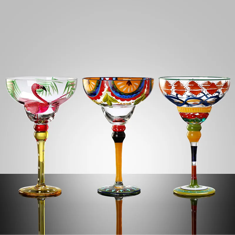 

Hand-painted creative glass Marguerite glass painted crystal wine glass triangle glass cup goblet bar home