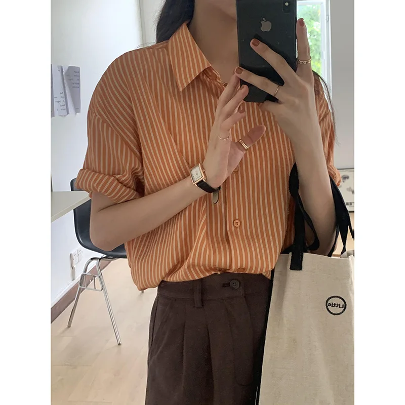 

Summer 2021 Women Contrast Color Vertical Striped Turn-Down Shirt Loose Short Sleeve Lapel Temperament Commuter Casual C28727