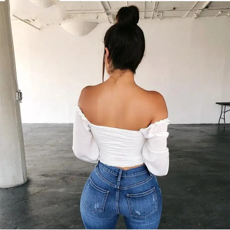 Весенняя кружевная блузка с глубоким вырезом и открытыми плечами женская