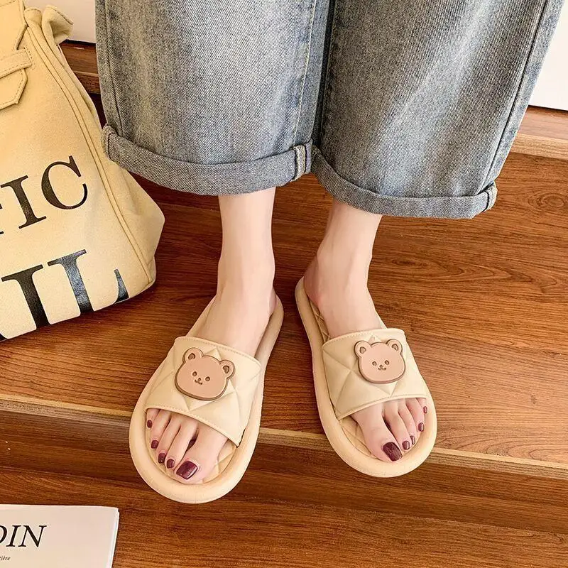 

Women 2021 Summer Kawaii Bear Slippers Flip Flops Shoes Flat Rubber Soft Beach Bathroom Bedroom Korean Casual Slides Sandals