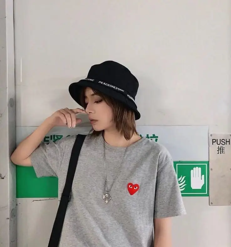 

Japanese Tee Cotton Heart Shaped Tees for Woman and Man 2021 Spring Summer Short Sleeve T-shirt Female Clothing Designer Luxury