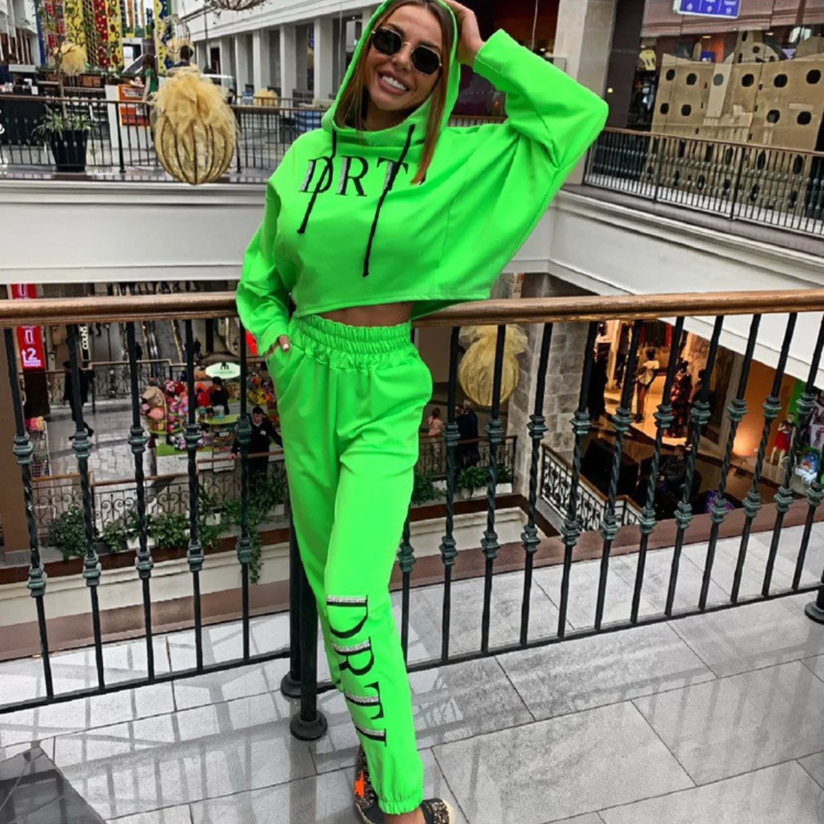 Женская Осенняя уличная толстовка с капюшоном и костюм со спортивными брюками