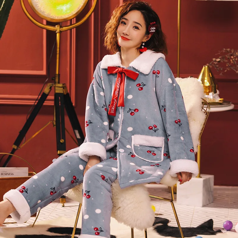 Новинка 2019 серая Милая женская пижама с лацканами и вишней Комплект