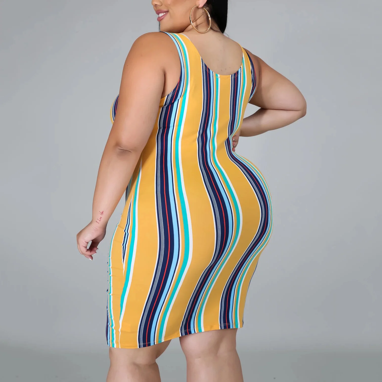 

Plus Size Dress Women Fat Summer 2020 New Print Sleeveless Knee Length High Waist Fashion Causal Daily Wear Midi Dress Wholesale