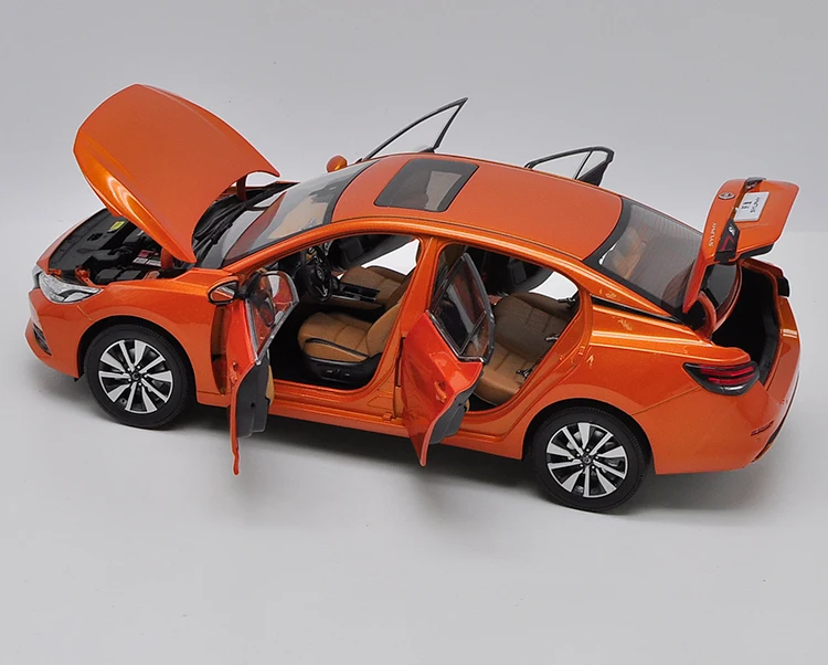 1:18 литье под давлением модель для Nissan Sylphy оранжевый седан Игрушечная машина из сплава миниатюрная коллекция подарки Sentra
