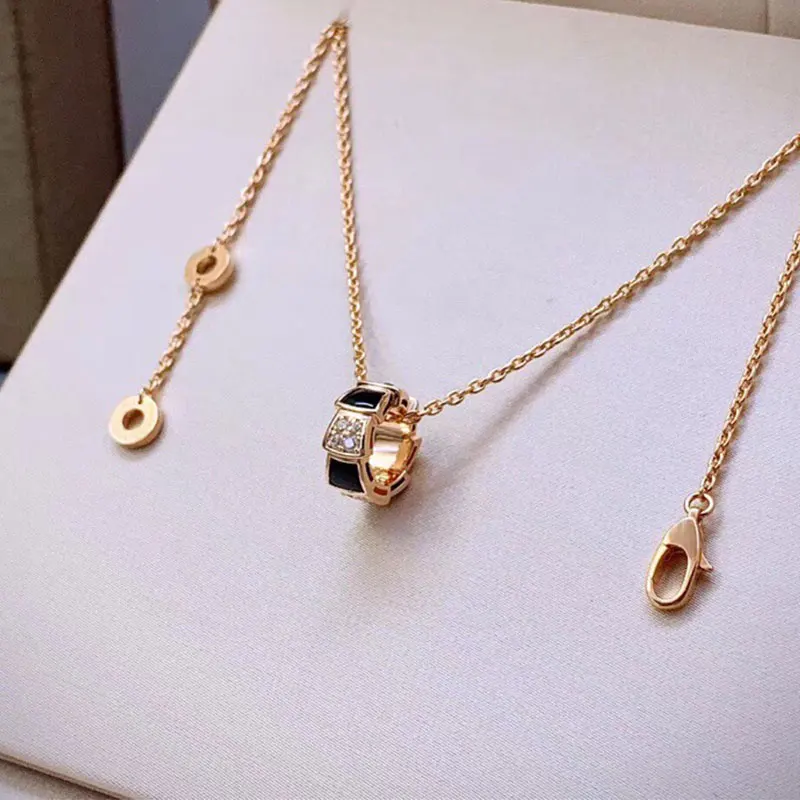 

Luxury Jewelry1:1High Quality Shining and Black Stone Snake Skeleton Necklace Rose Gold Color Roman Brand BVL Popular Jewelry