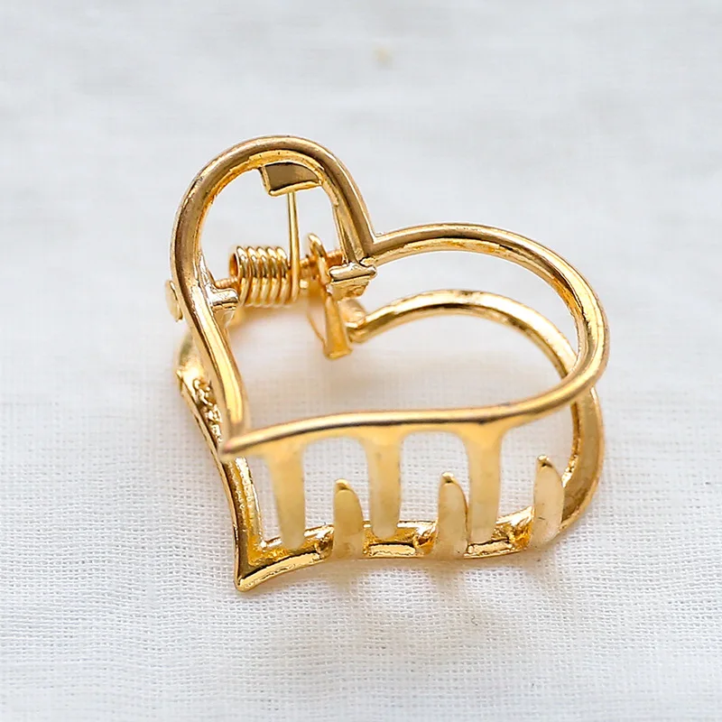 

Fashion Heart Shape Hair Claws Women Hairpins Hair Accessories Lady Shower Hair Holder Crab Claws Jaw Clamp Hair Jewelry New Hot
