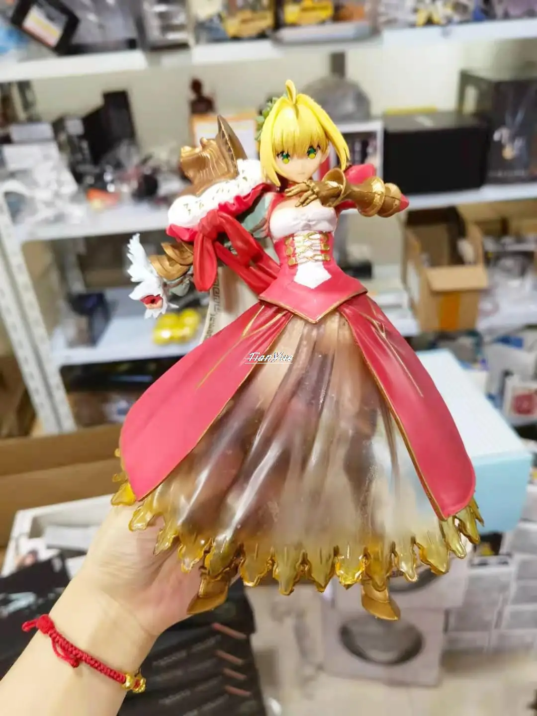 

Fate Grand Order Nero Claudius Caesar Augustus Germanicus Red Ver. PVC Action Figure Toys 25cm