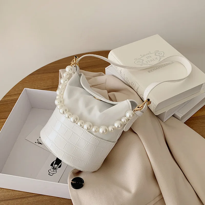 

New Casual Vintage Pattern Shoulder Bags for Women 2021 PU Leather Trend Designer Wristlets Beading Dec Handbags Bucket Bag