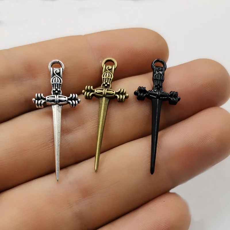 10 шт. кинжал Меч Подвески тибетские посеребренные антикварные ювелирные изделия